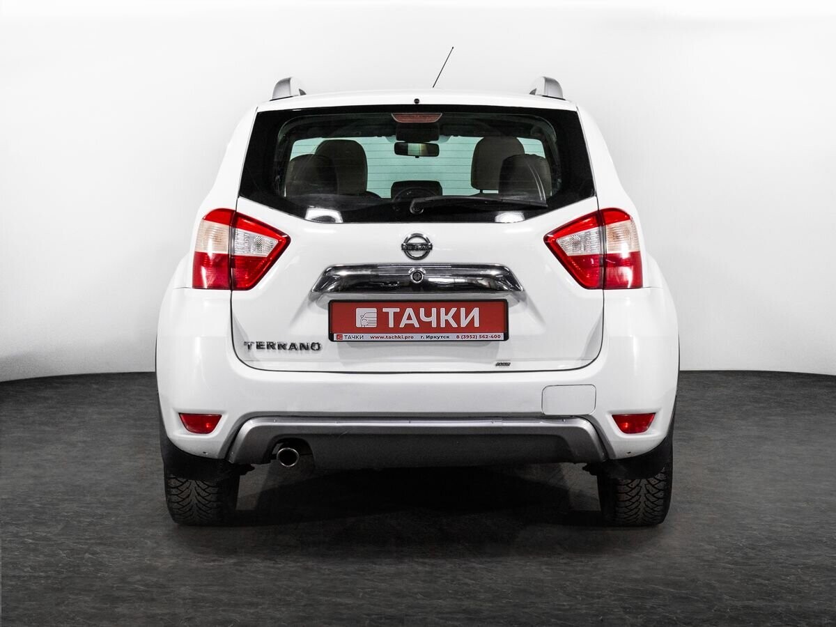 Nissan Terrano 2018 - фото автомобиля