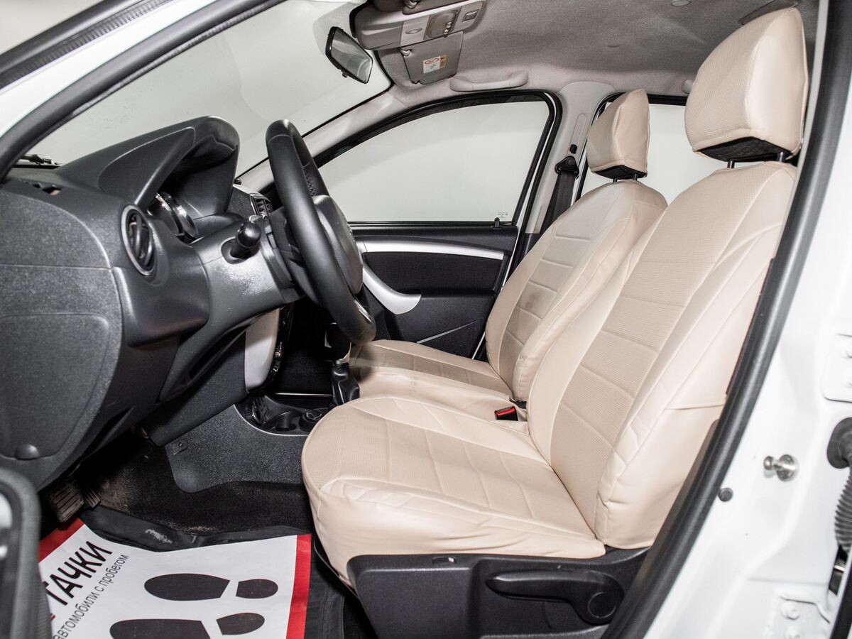 Nissan Terrano 2018 - фото автомобиля