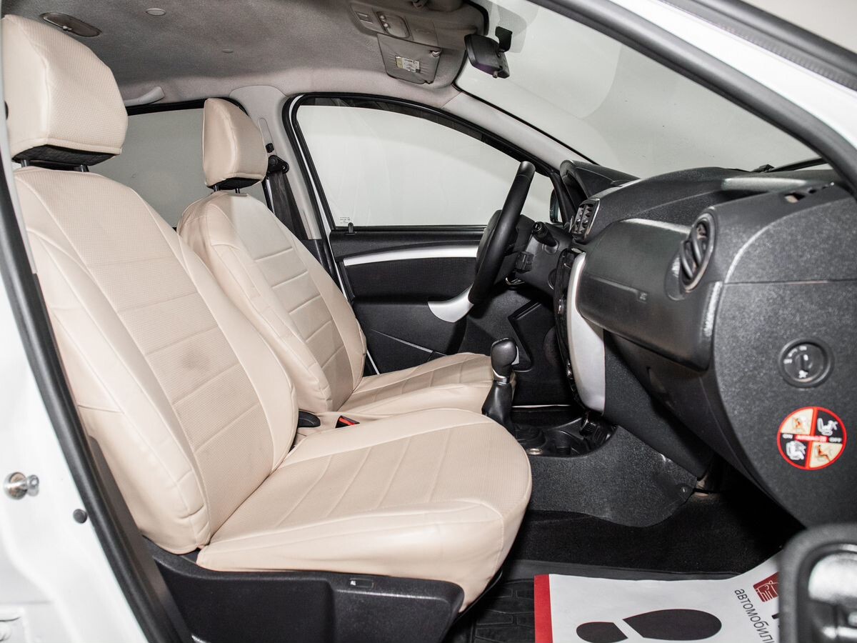 Nissan Terrano 2018 - фото автомобиля