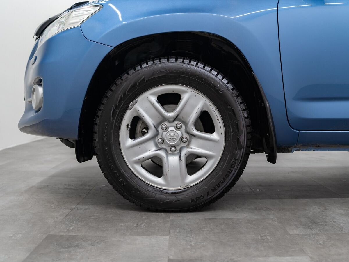 Toyota RAV4 2010 - фото автомобиля