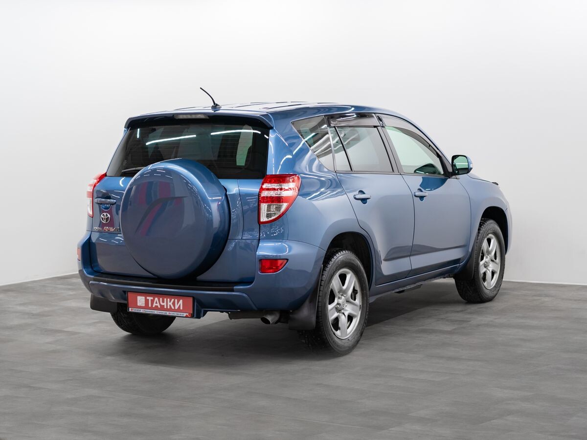 Toyota RAV4 2010 - фото автомобиля