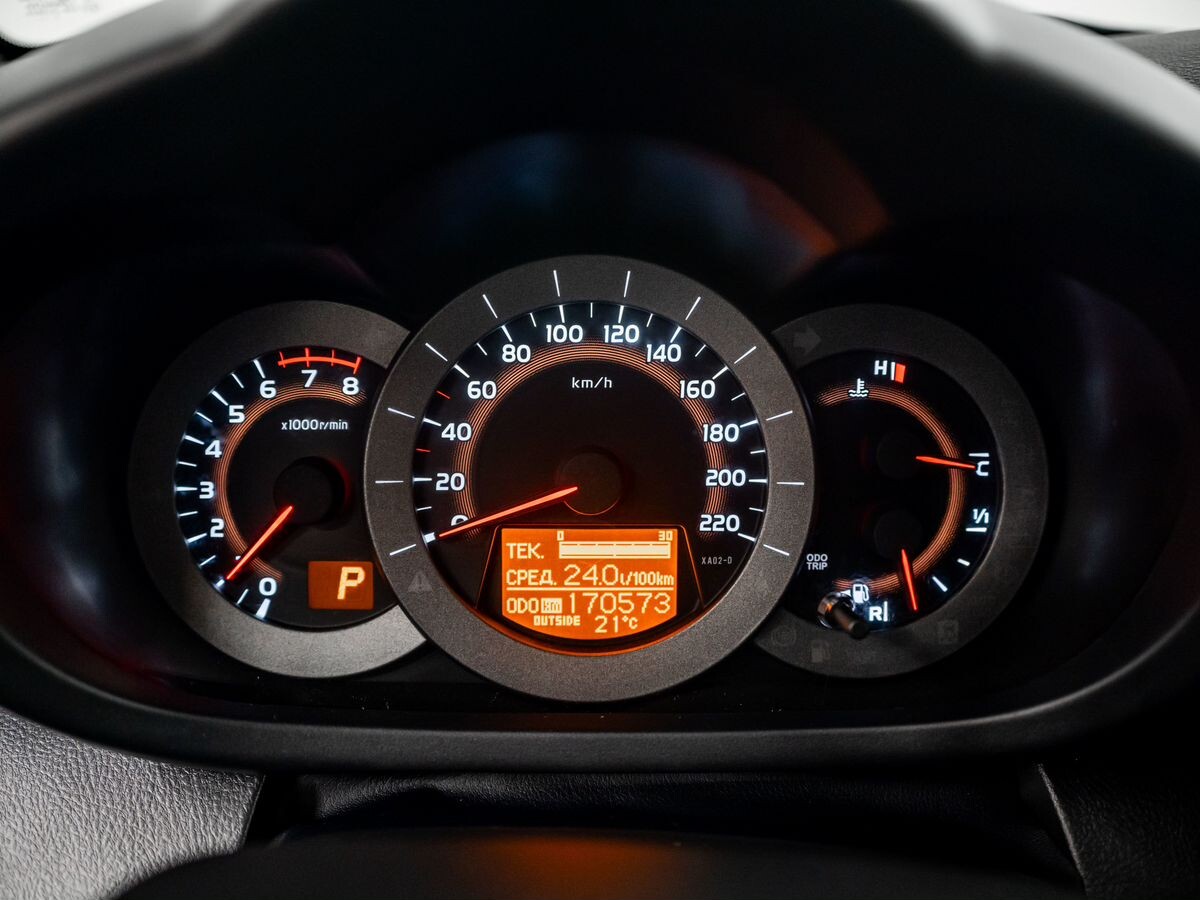 Toyota RAV4 2010 - фото автомобиля