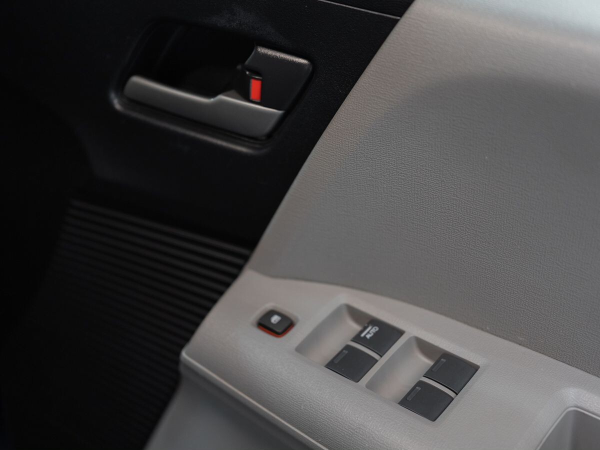 Honda Freed 2010 - фото автомобиля