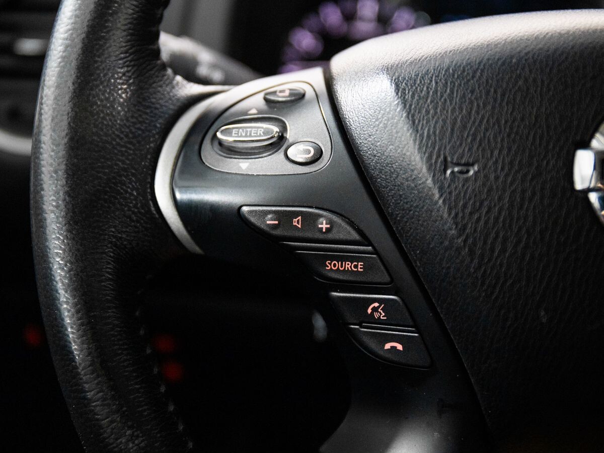 Nissan Pathfinder 2014 - фото автомобиля