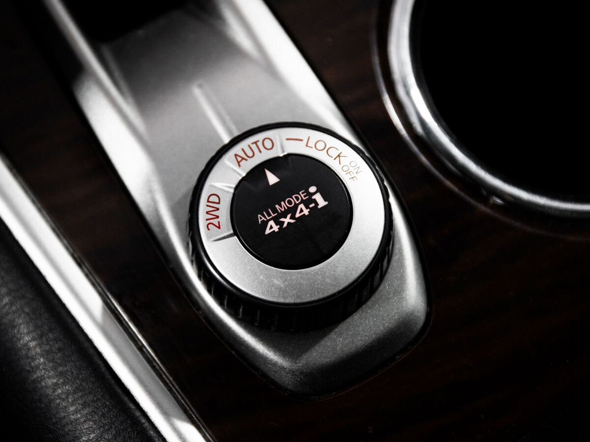 Nissan Pathfinder 2014 - фото автомобиля