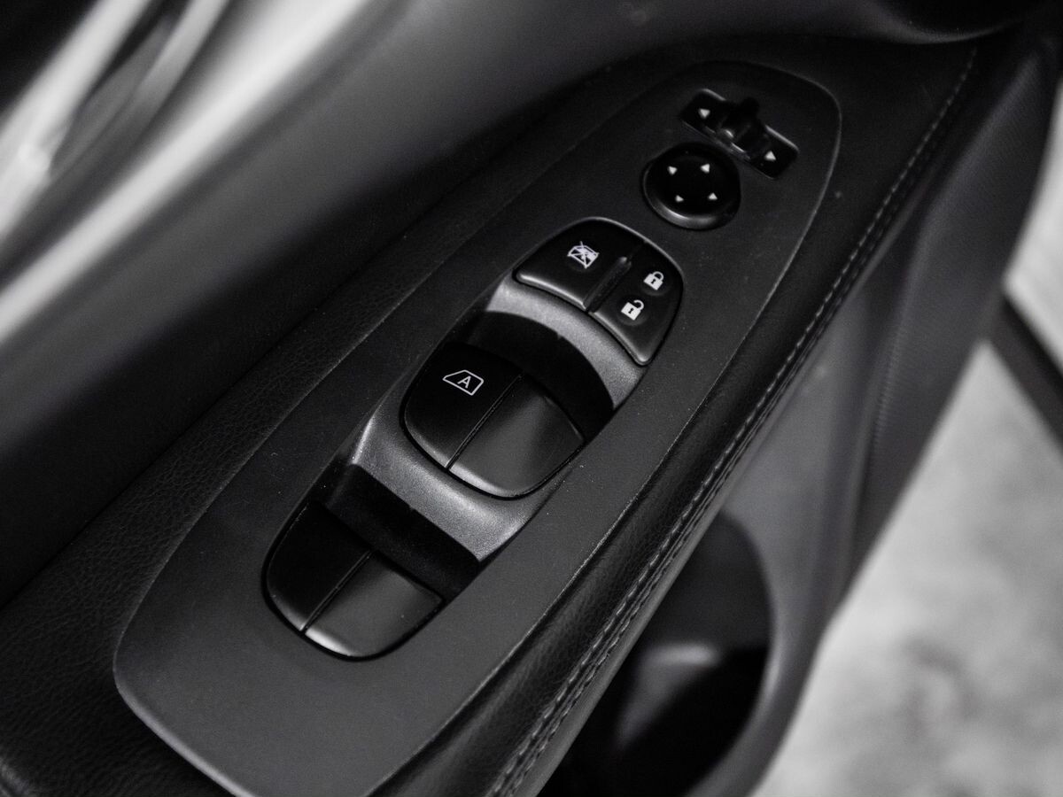 Nissan Pathfinder 2014 - фото автомобиля