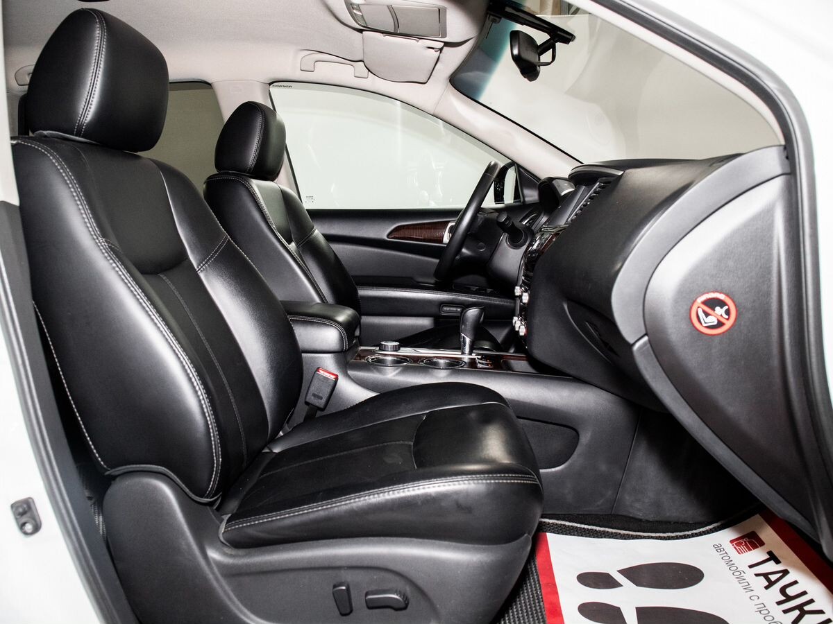 Nissan Pathfinder 2014 - фото автомобиля