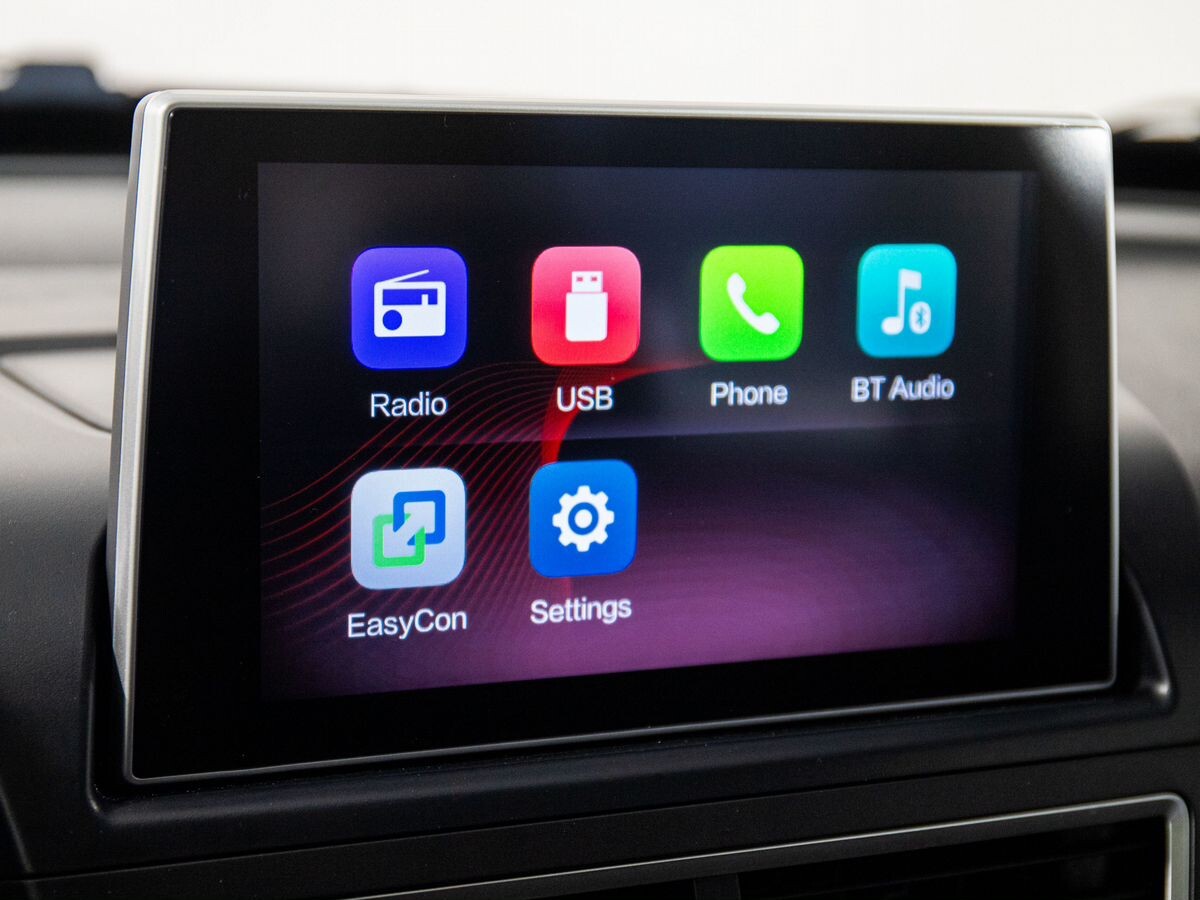 FAW Besturn X40 2019 - фото автомобиля