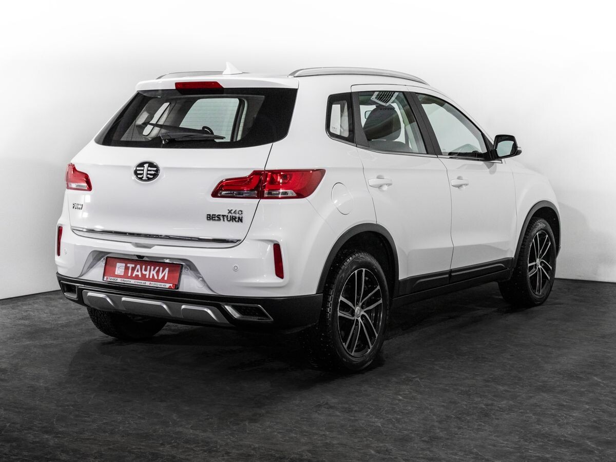 FAW Besturn X40 2019 - фото автомобиля
