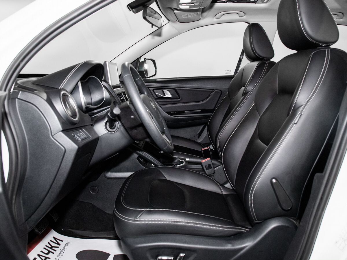 FAW Besturn X40 2019 - фото автомобиля