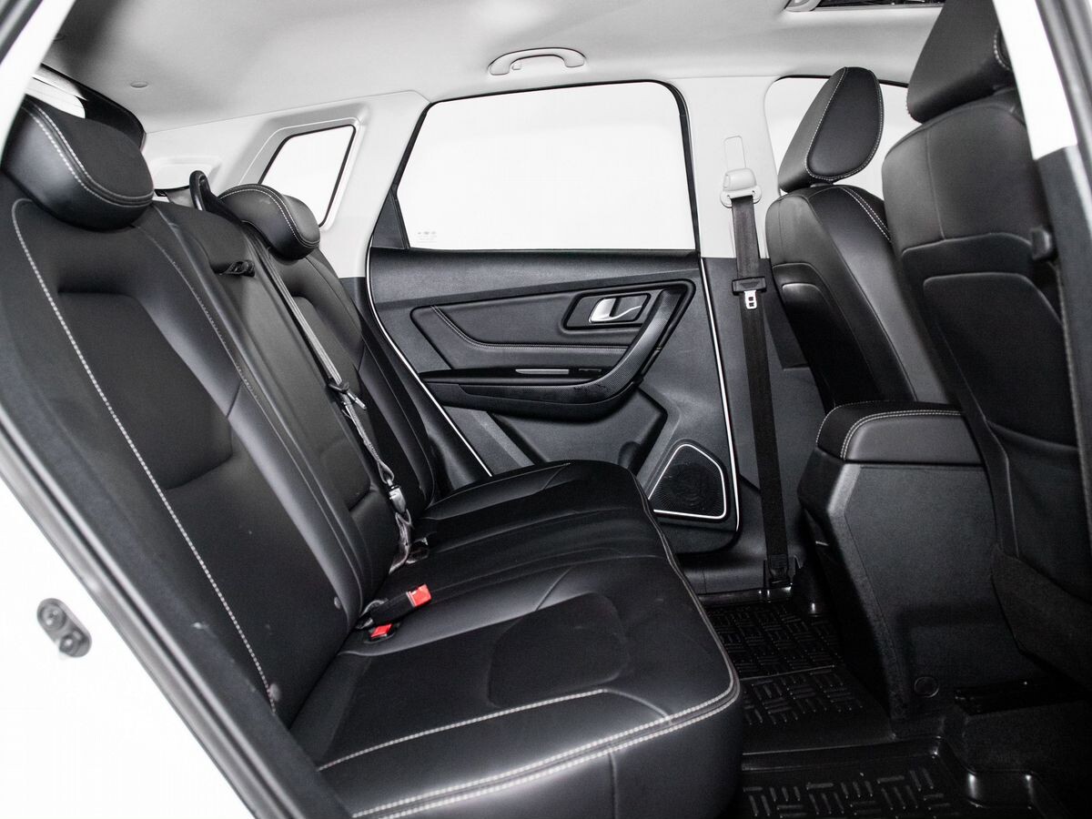 FAW Besturn X40 2019 - фото автомобиля