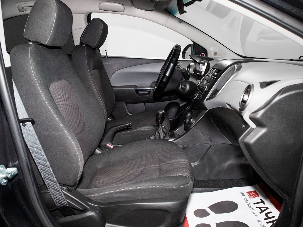 Chevrolet Aveo 2014 - фото автомобиля