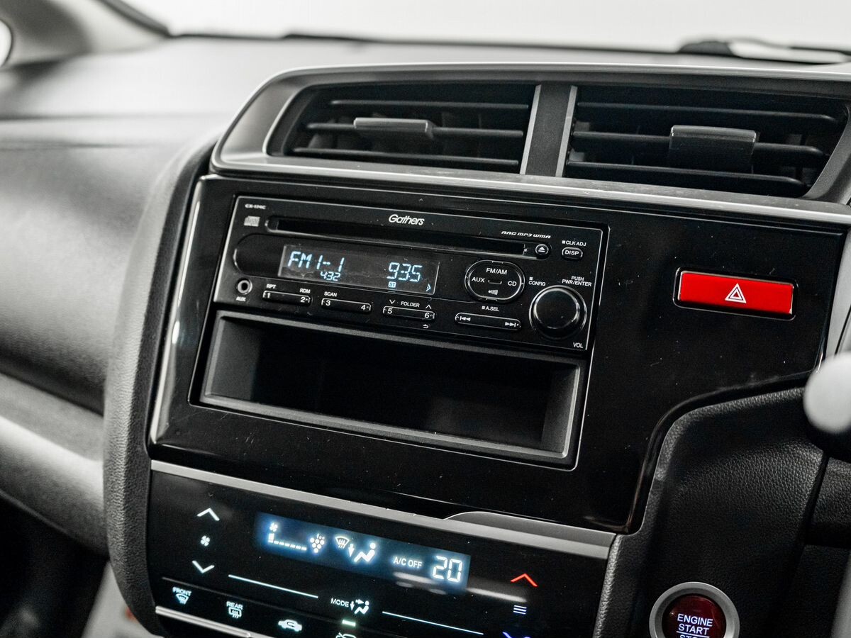 Honda Fit 2017 - фото автомобиля