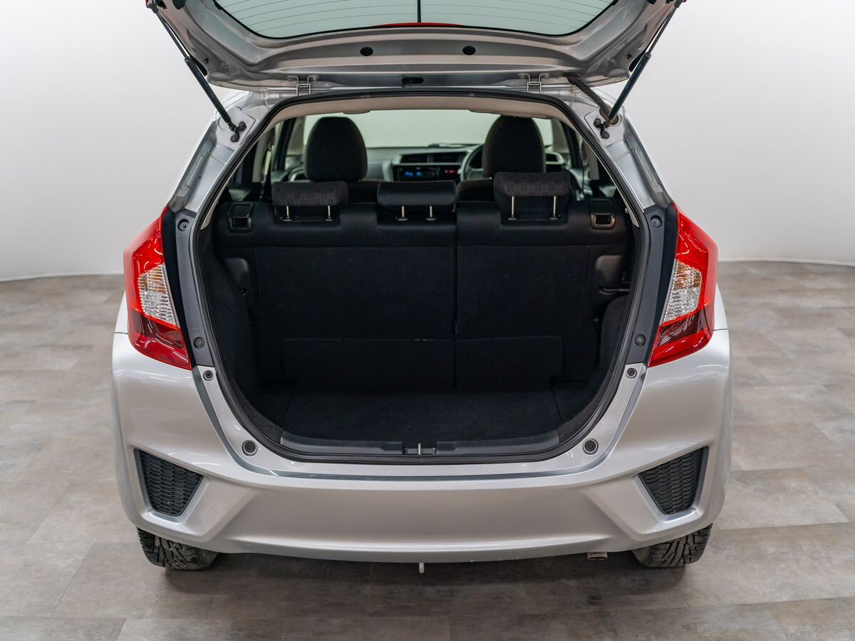 Honda Fit 2017 - фото автомобиля