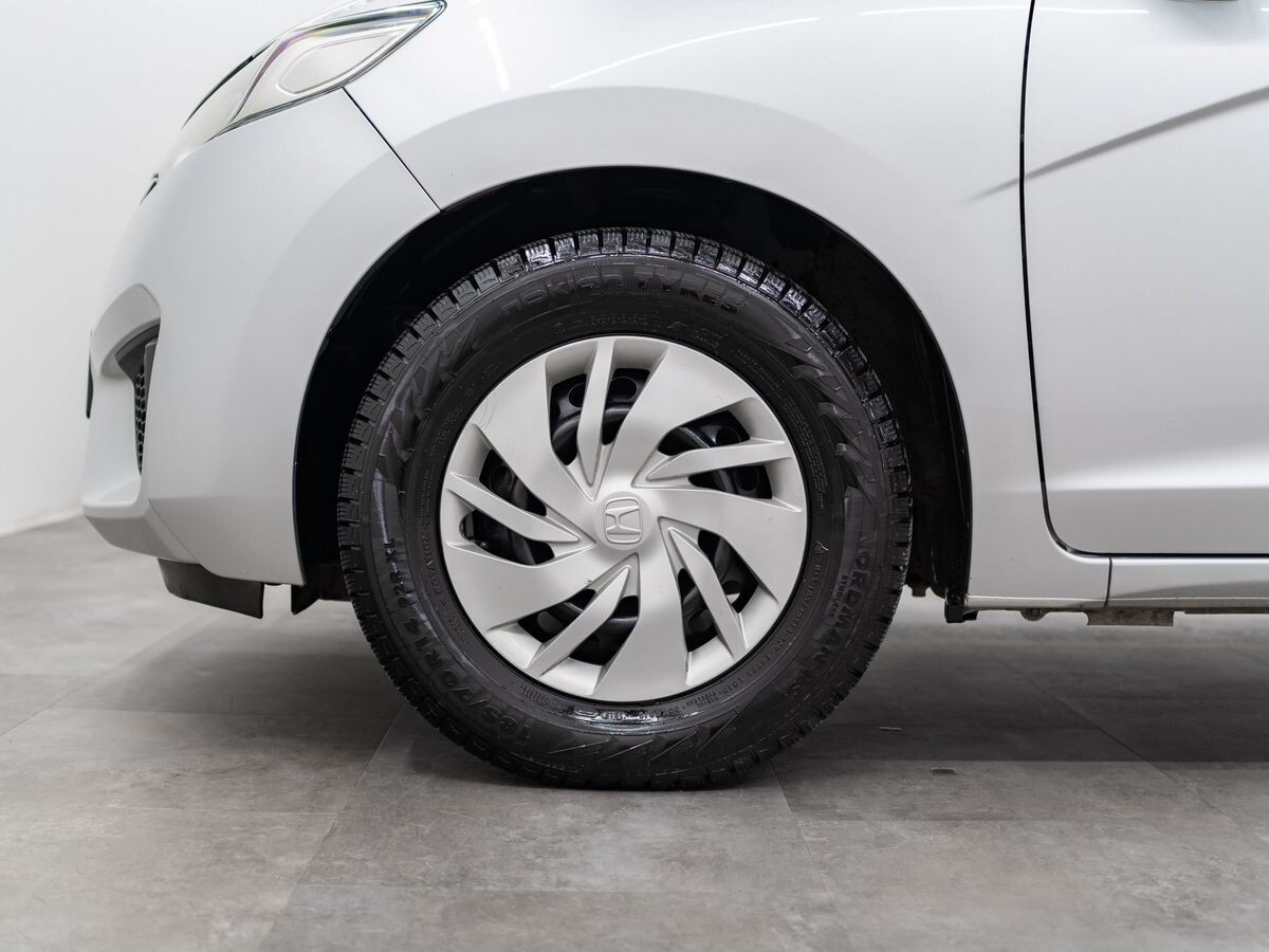 Honda Fit 2017 - фото автомобиля