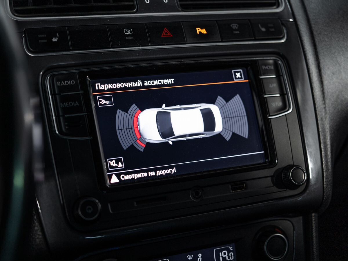 Volkswagen Polo 2018 - фото автомобиля