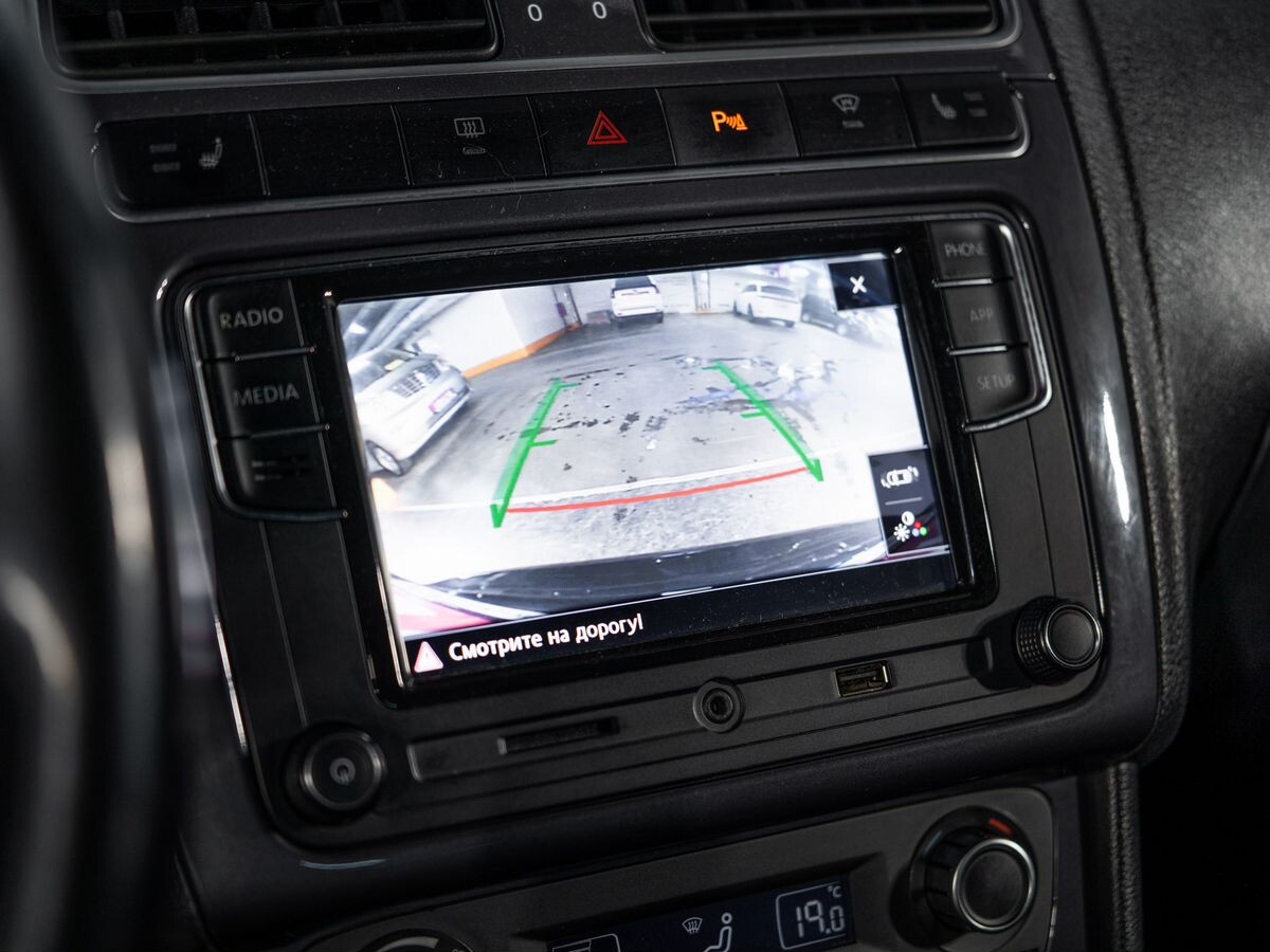 Volkswagen Polo 2018 - фото автомобиля