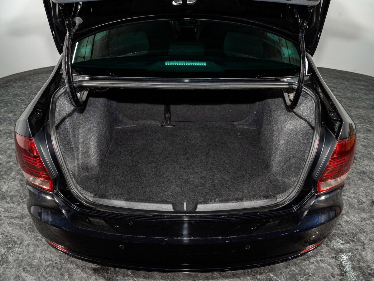 Volkswagen Polo 2018 - фото автомобиля