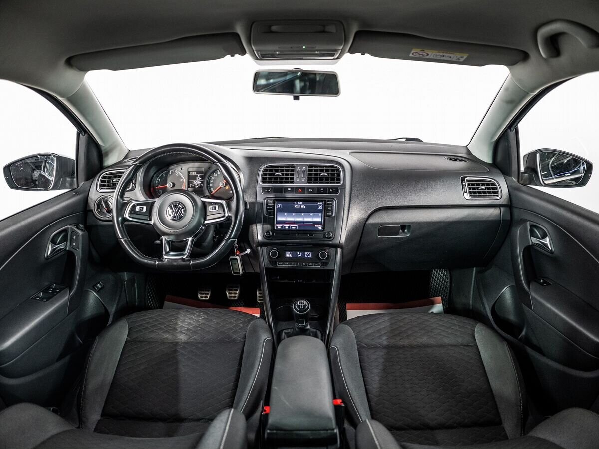 Volkswagen Polo 2018 - фото автомобиля