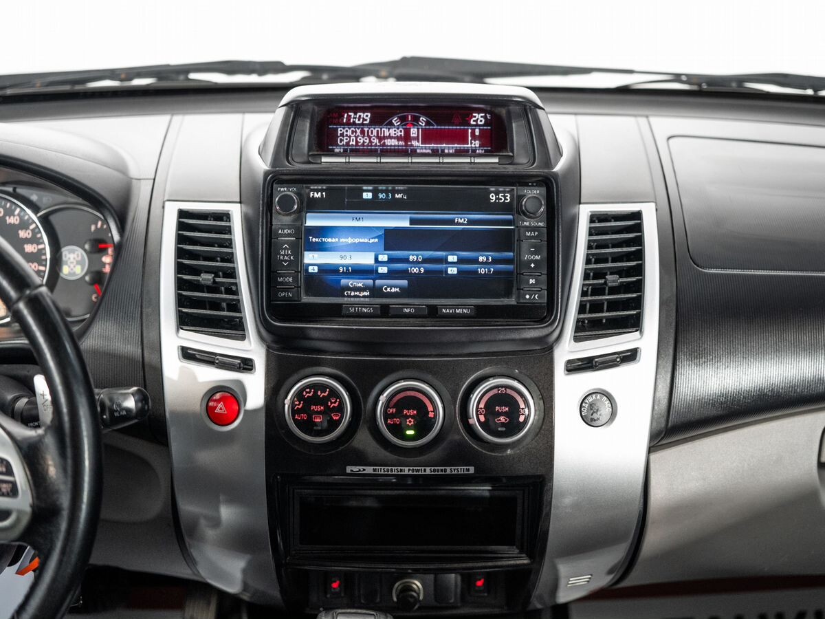 Mitsubishi Pajero Sport 2014 - фото автомобиля