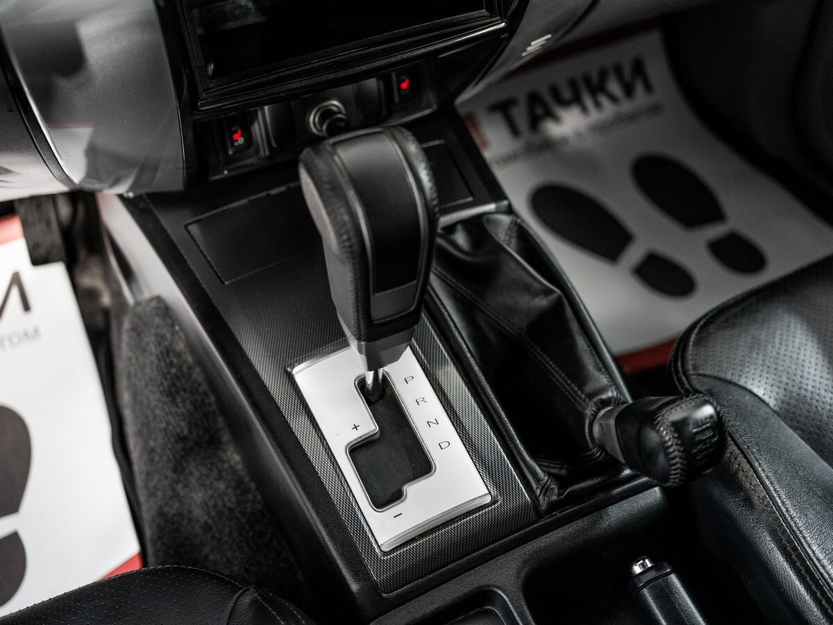 Mitsubishi Pajero Sport 2014 - фото автомобиля