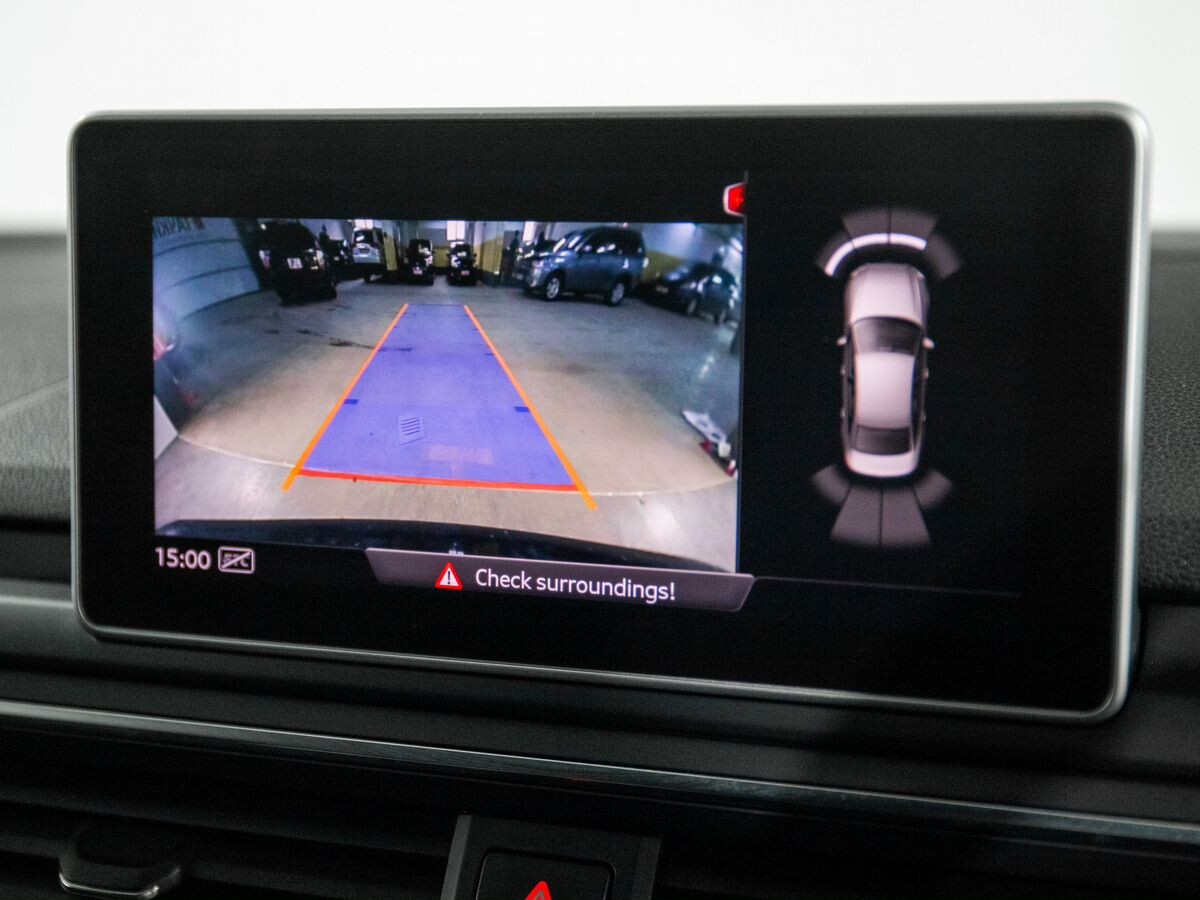 Audi A4 2017 - фото автомобиля