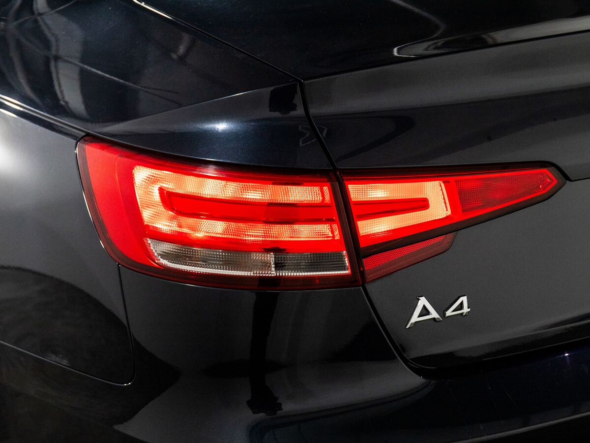 Audi A4 2017 - фото автомобиля
