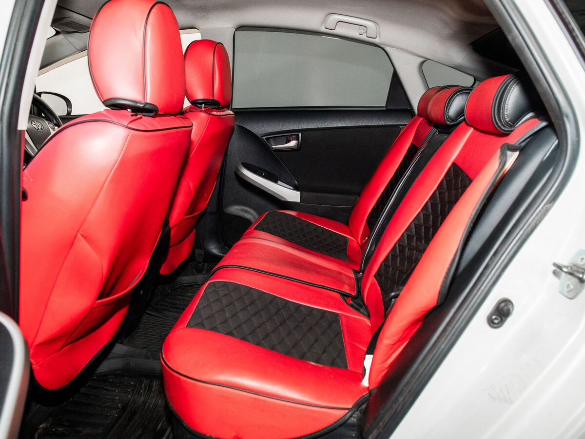 Toyota Prius 2014 - фото автомобиля