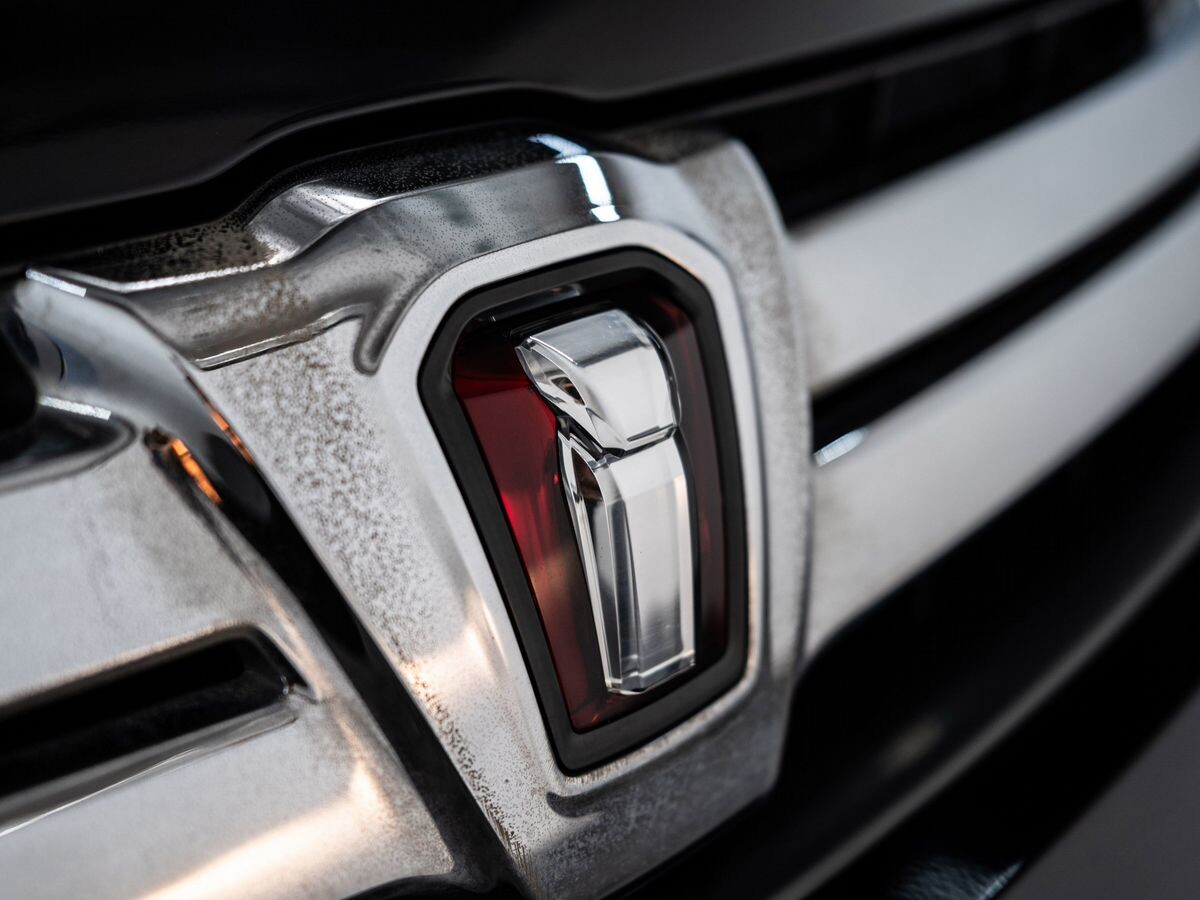 Toyota ISis 2015 - фото автомобиля