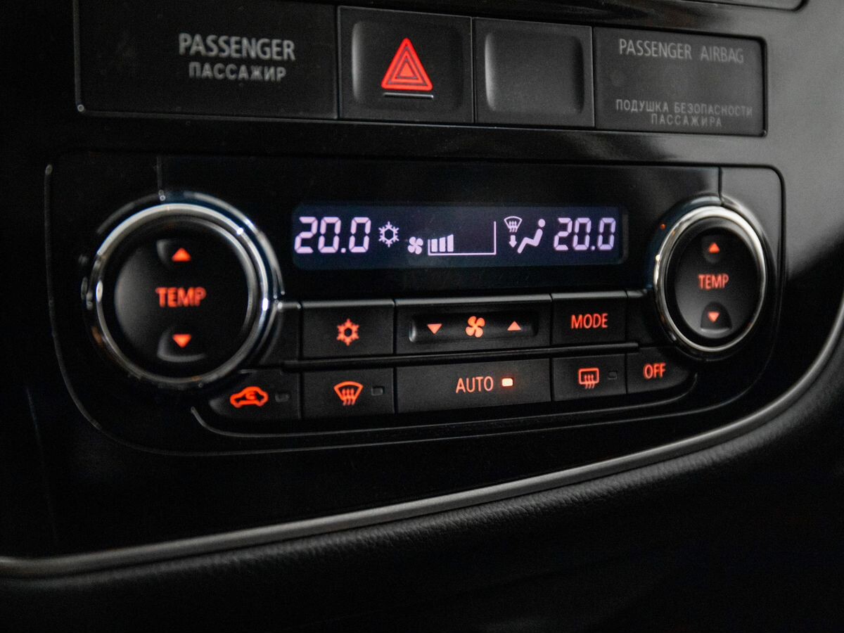 Mitsubishi Outlander 2013 - фото автомобиля