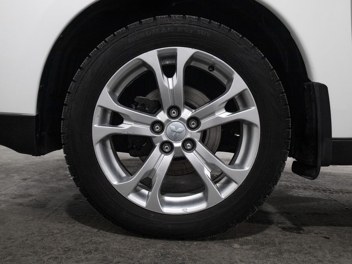 Mitsubishi Outlander 2013 - фото автомобиля