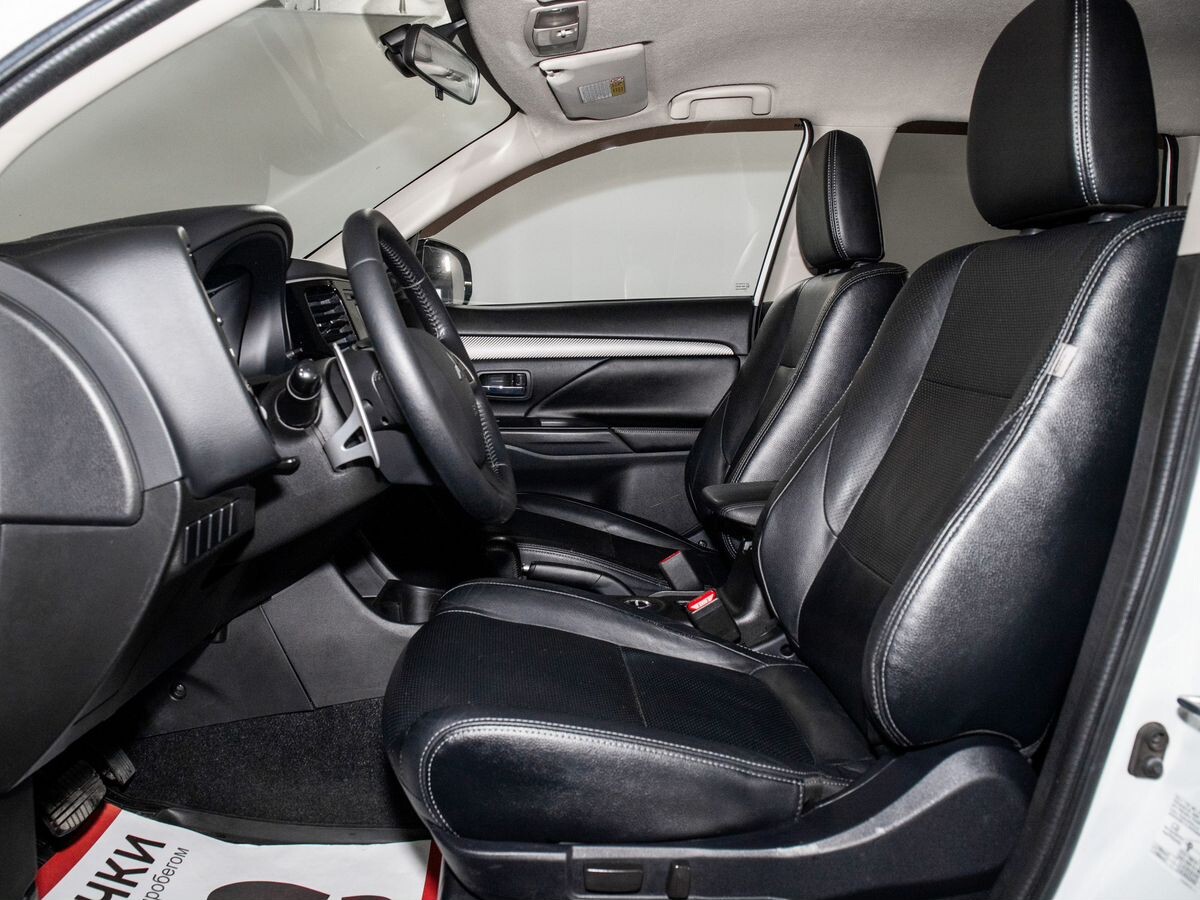 Mitsubishi Outlander 2013 - фото автомобиля