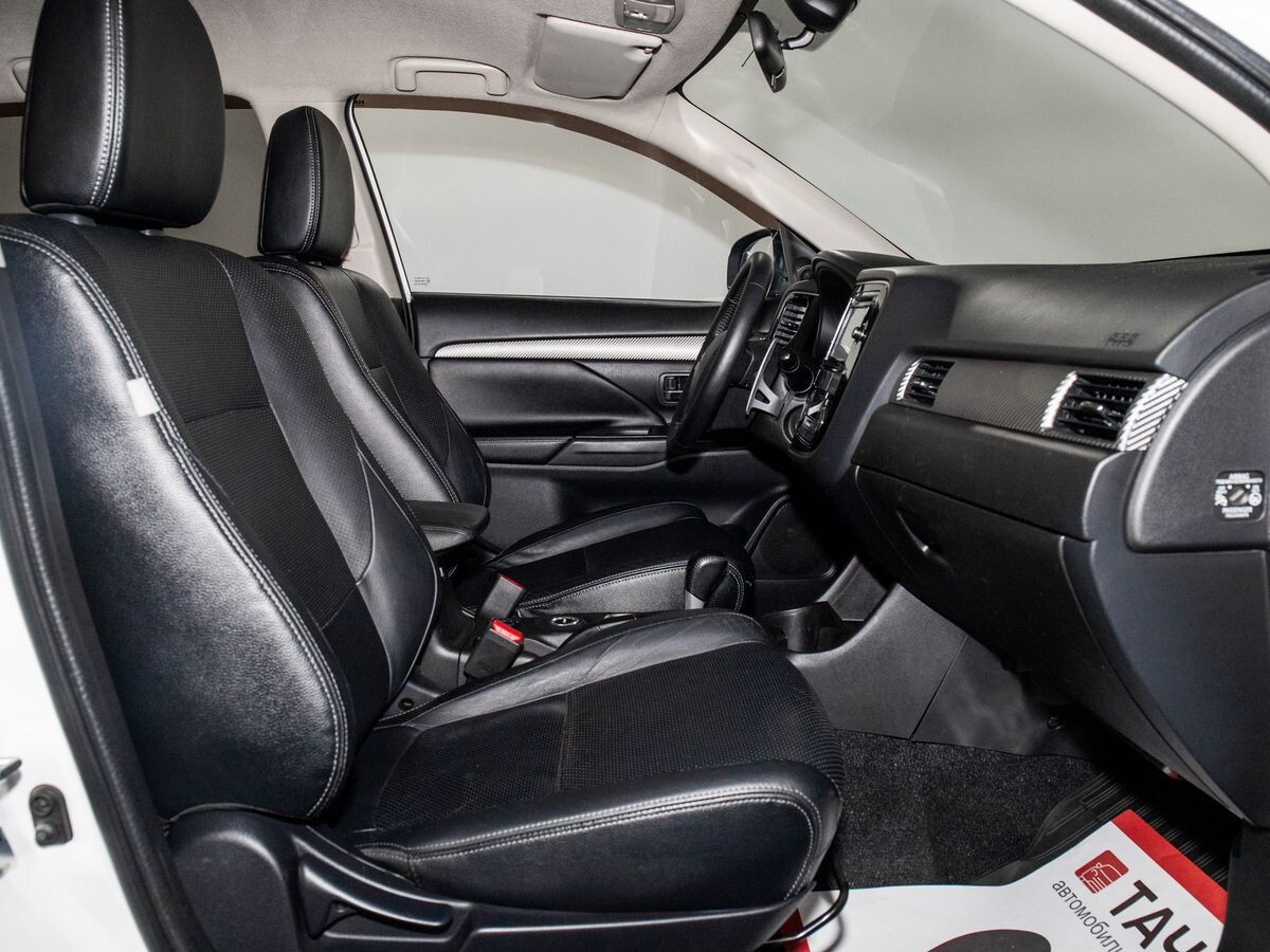 Mitsubishi Outlander 2013 - фото автомобиля