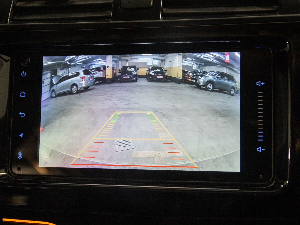 Toyota Corolla 2010 - фото автомобиля