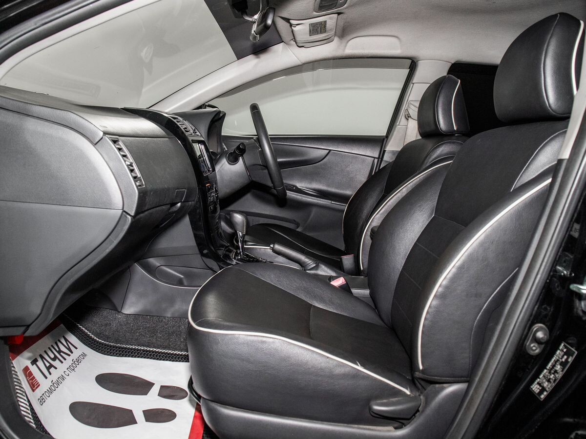 Toyota Corolla 2010 - фото автомобиля