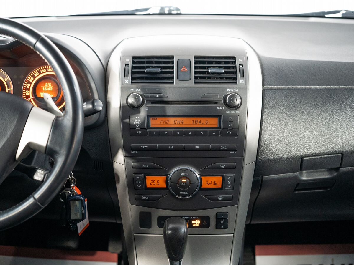 Toyota Corolla 2007 - фото автомобиля