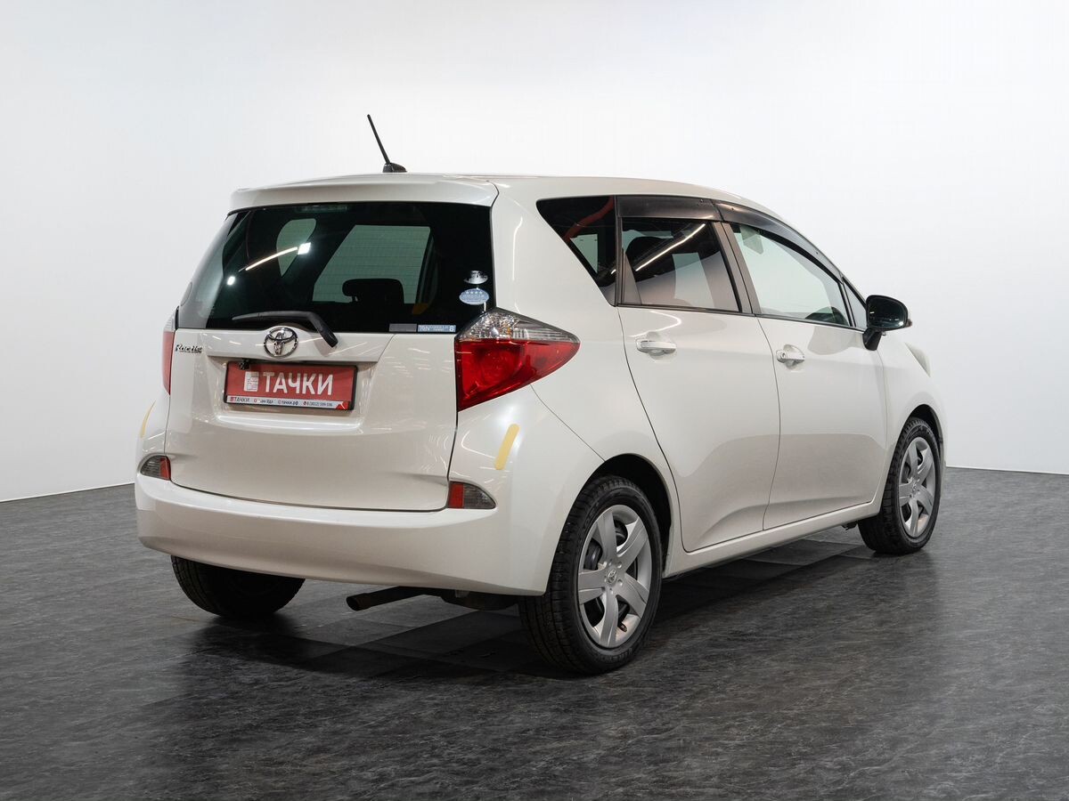 Toyota Ractis 2011 - фото автомобиля