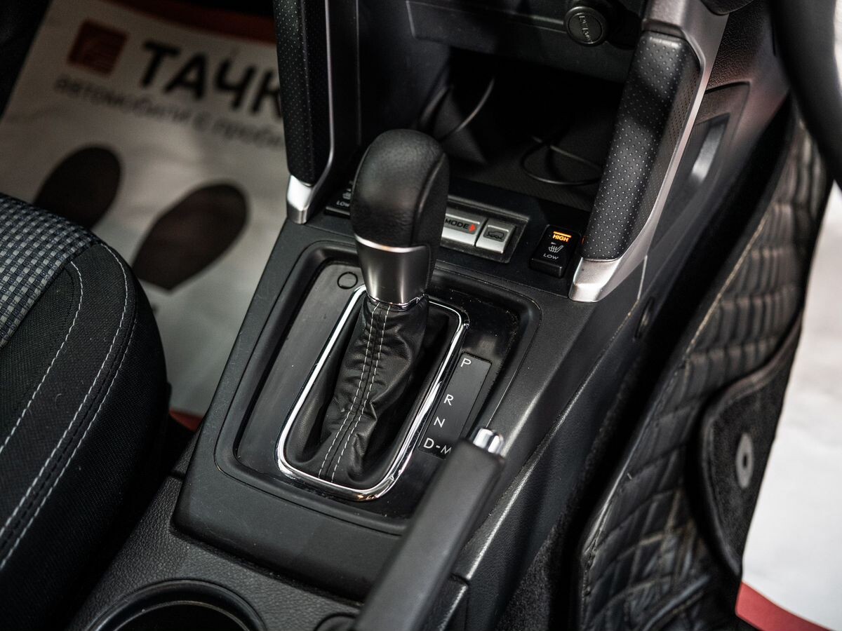 Subaru Forester 2018 - фото автомобиля