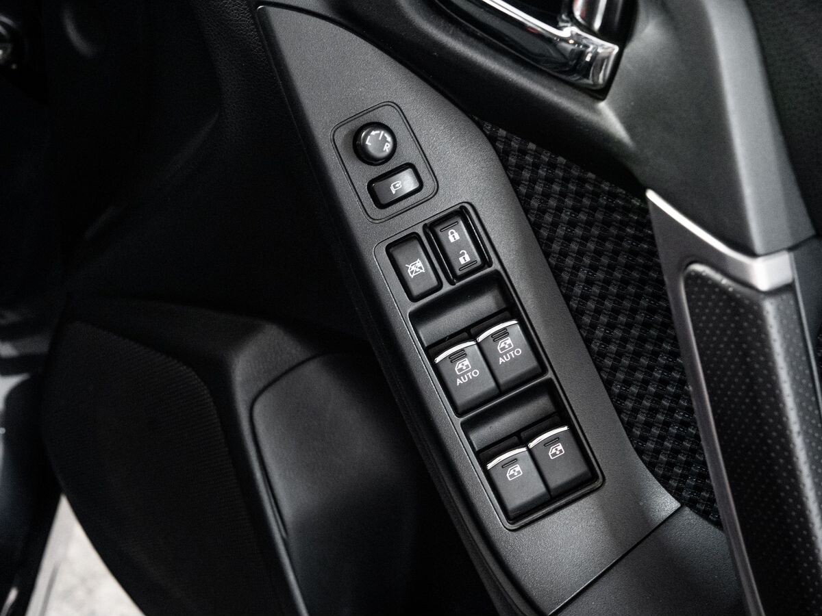 Subaru Forester 2018 - фото автомобиля