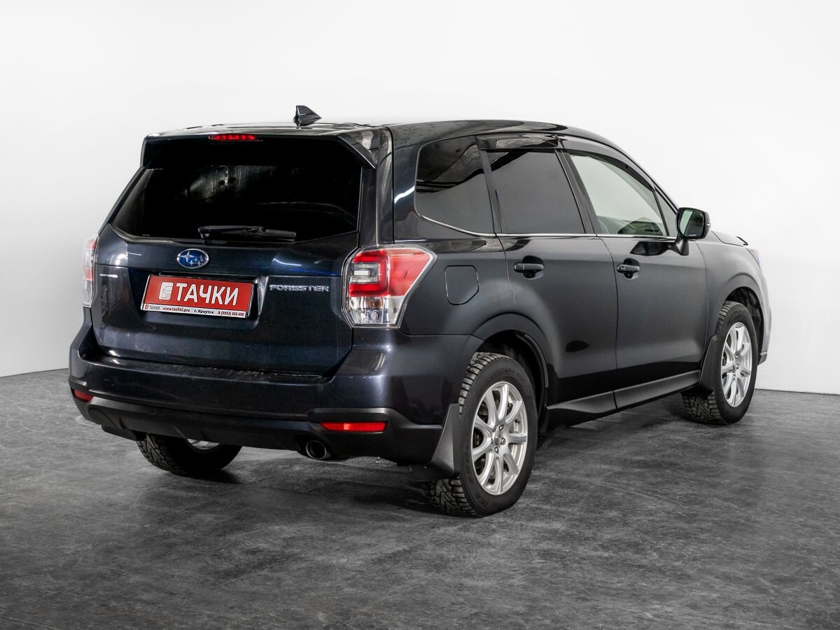 Subaru Forester 2018 - фото автомобиля