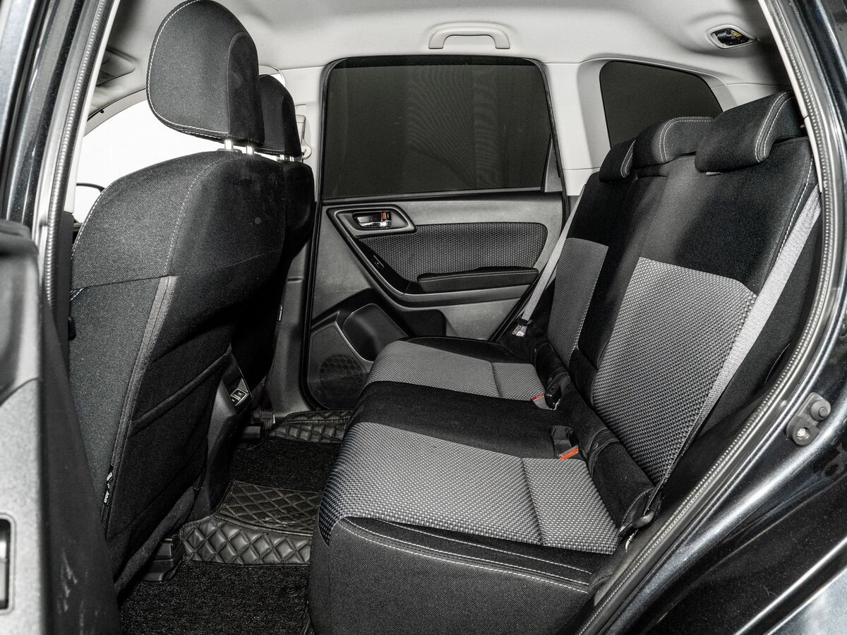 Subaru Forester 2018 - фото автомобиля