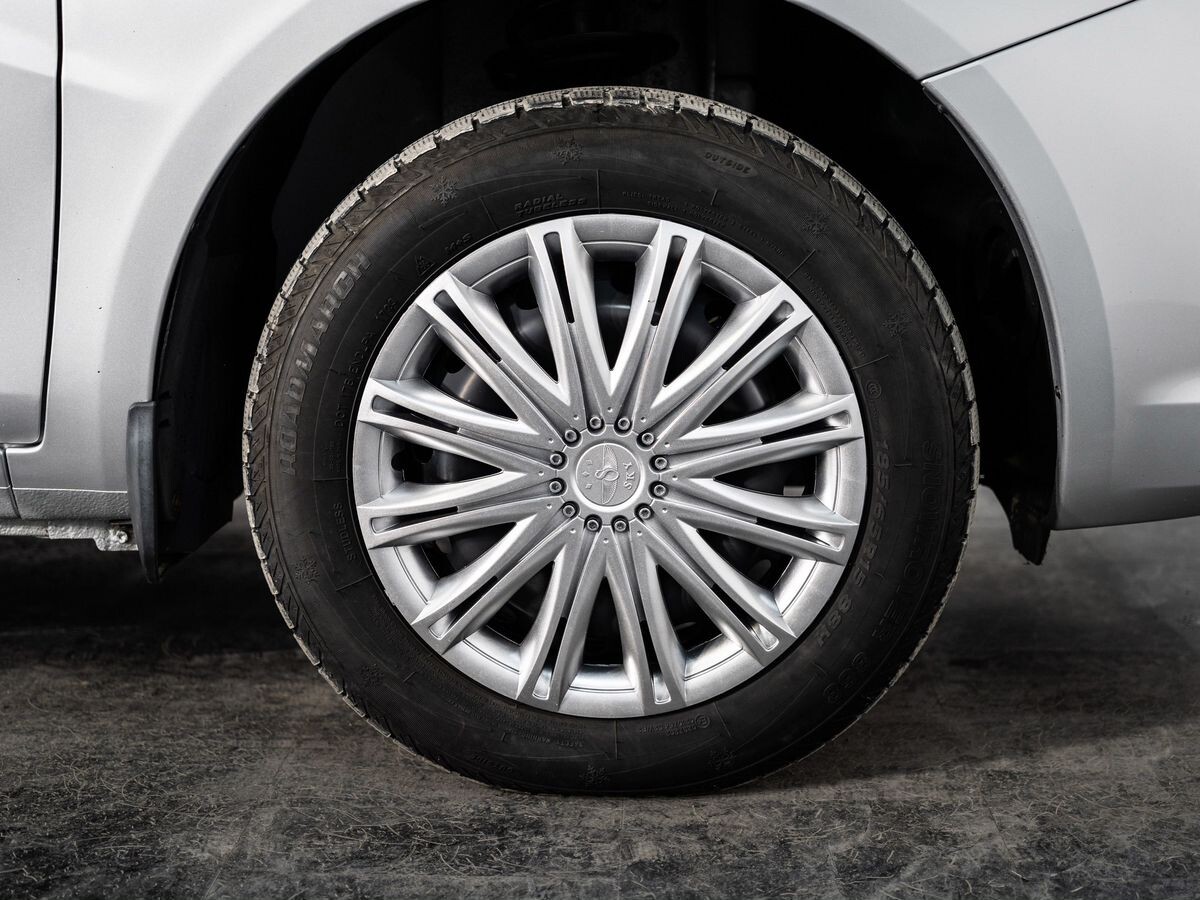 Lada (ВАЗ) Vesta 2021 - фото автомобиля