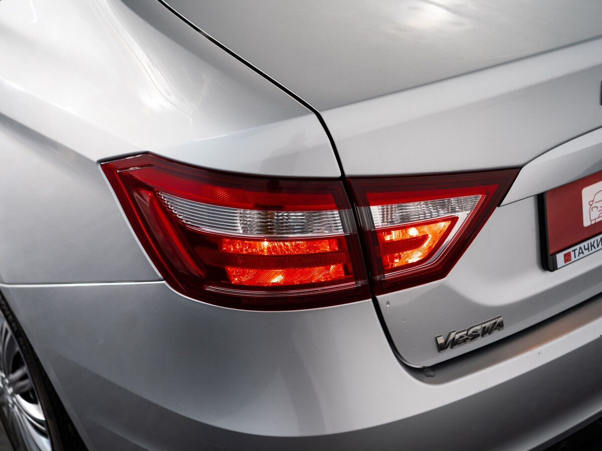 Lada (ВАЗ) Vesta 2021 - фото автомобиля