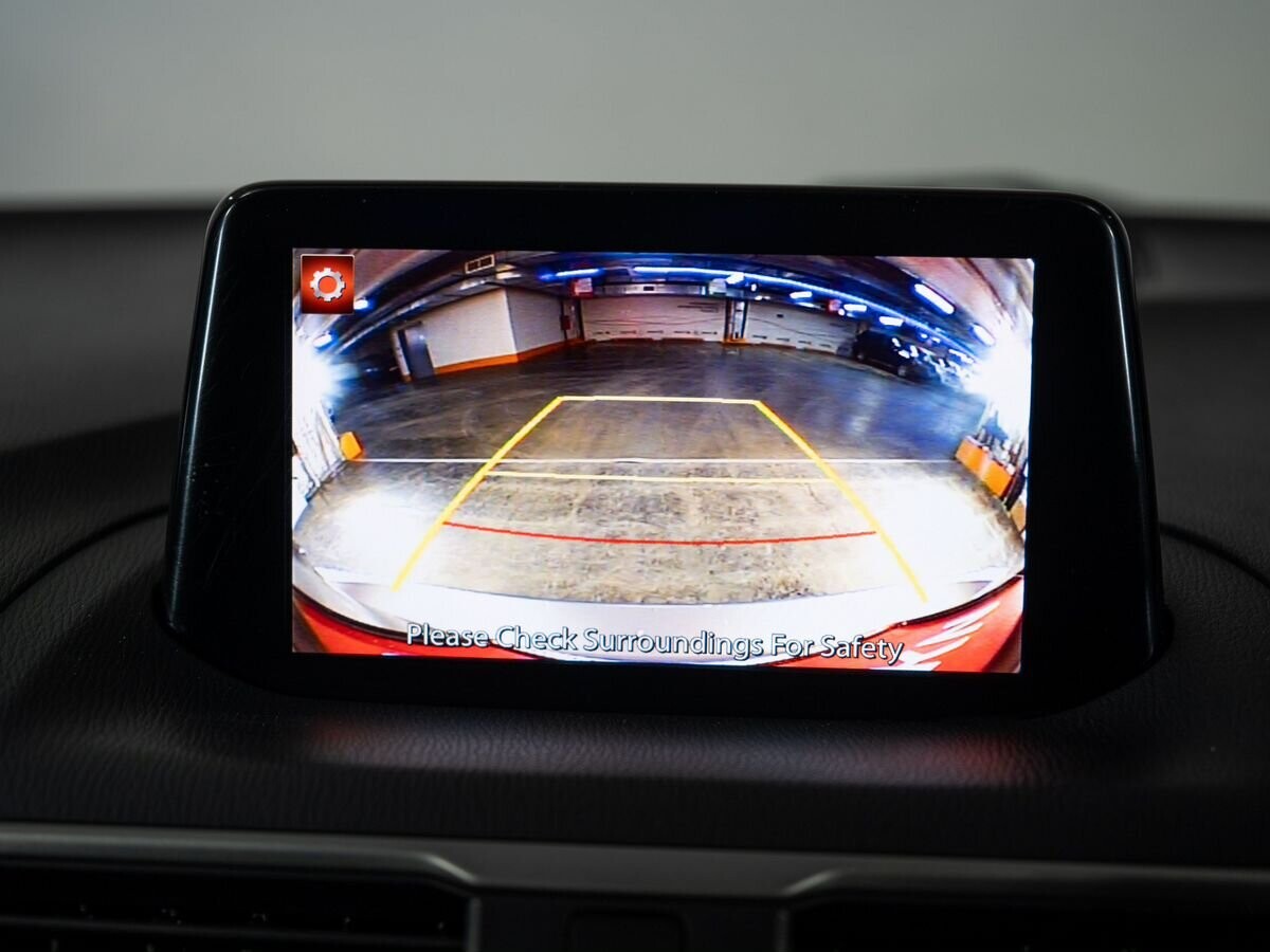 Mazda Axela 2017 - фото автомобиля