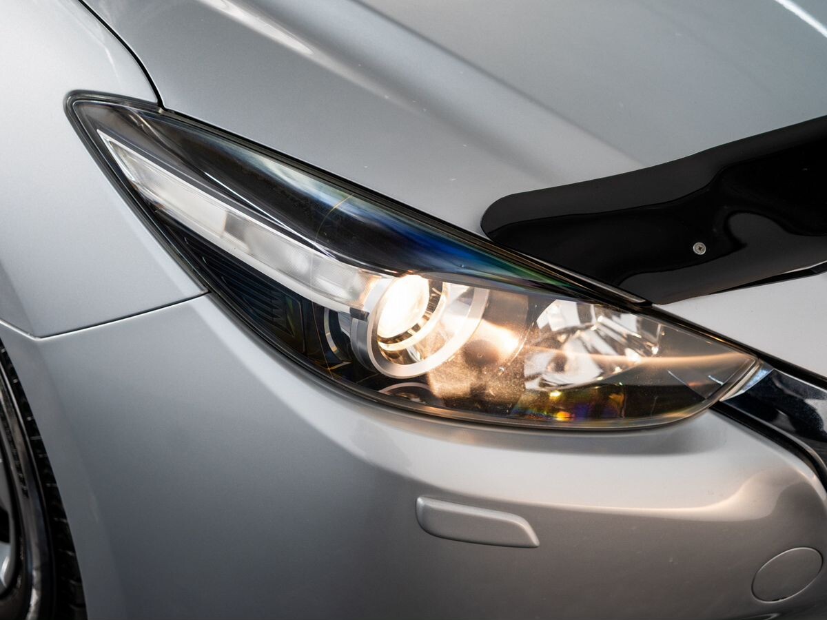 Mazda Axela 2017 - фото автомобиля