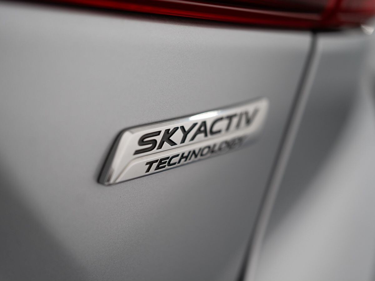 Mazda Axela 2017 - фото автомобиля