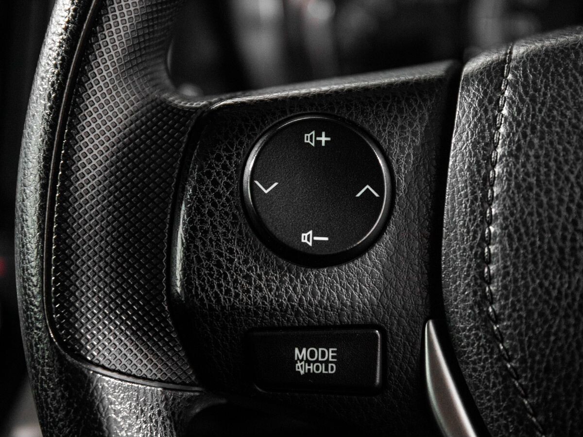 Toyota Corolla 2019 - фото автомобиля