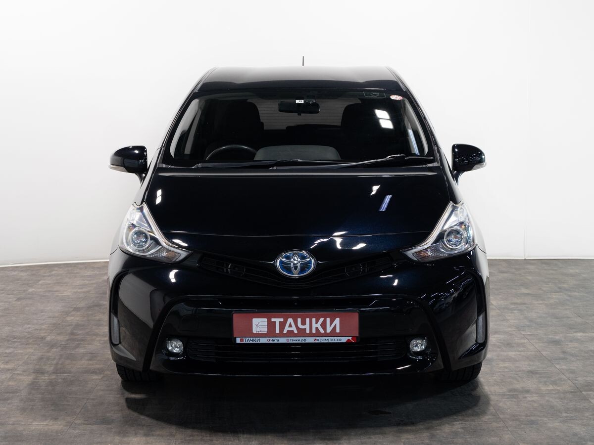 Toyota Prius Alpha 2015 - фото автомобиля