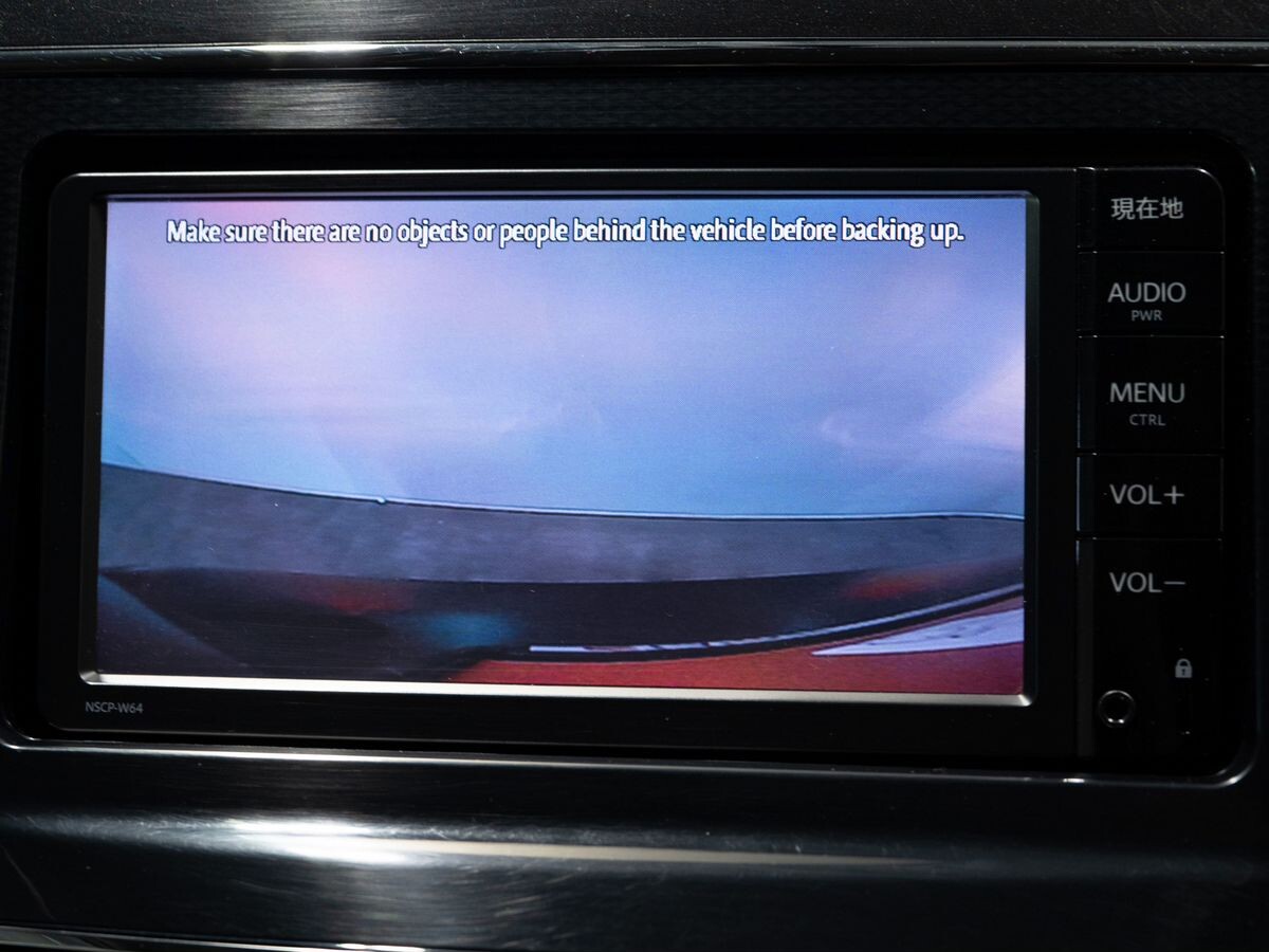 Toyota Prius Alpha 2015 - фото автомобиля