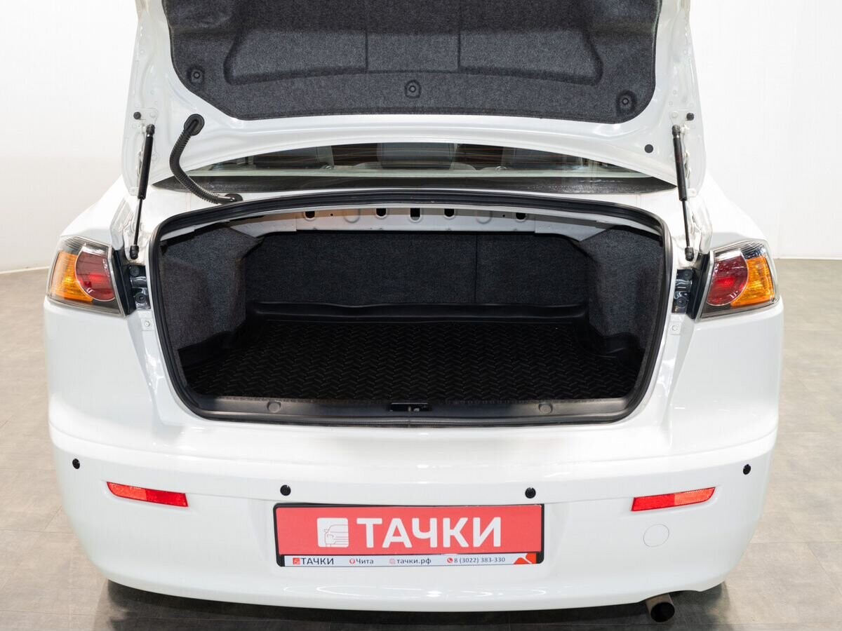 Mitsubishi Lancer 2012 - фото автомобиля